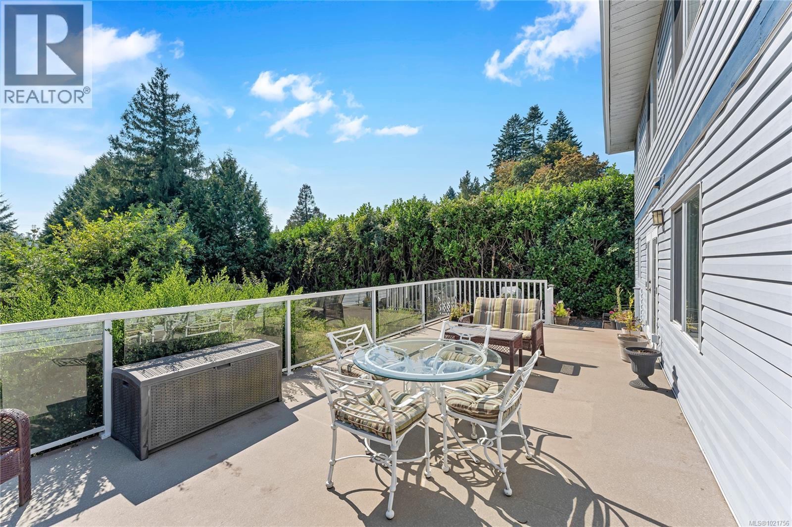 505 Windthrop Rd, Colwood, BC - Outdoor With Deck Patio Veranda
