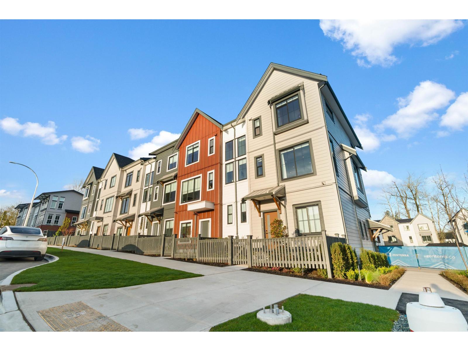 25 7661 198B Street, Langley, BC - Outdoor With Facade