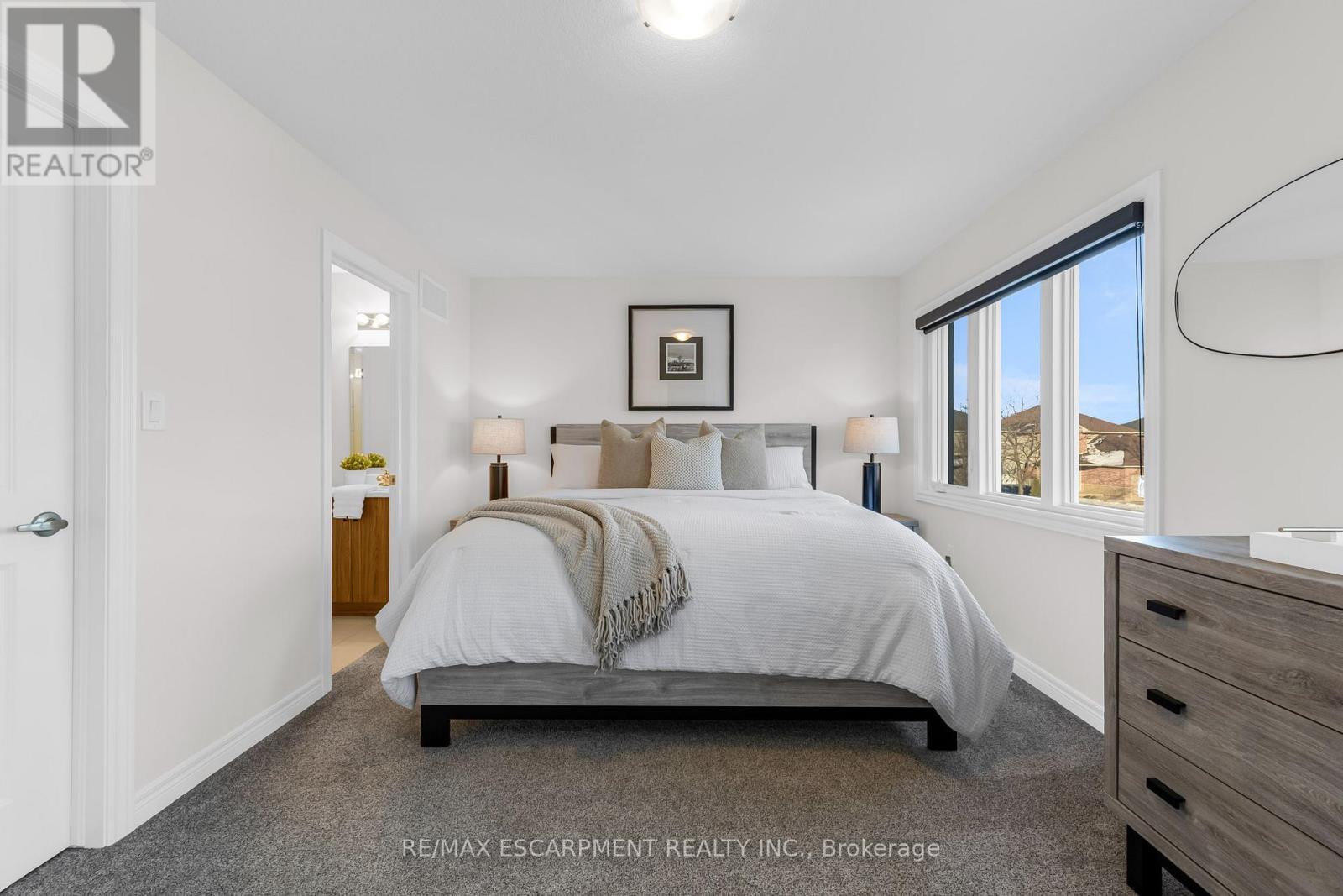25 - 205 Thames Way, Hamilton, ON - Indoor Photo Showing Bedroom