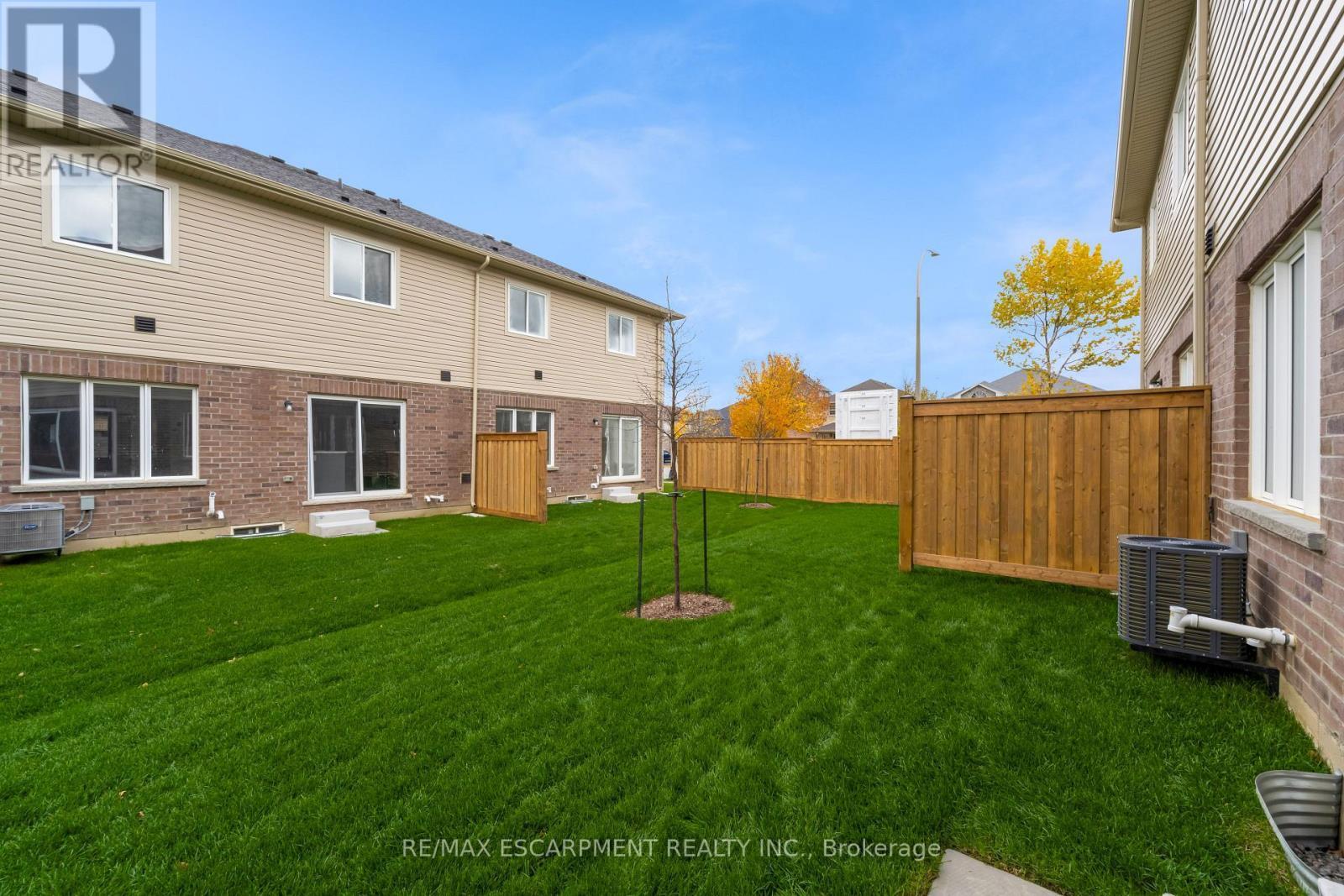 25 - 205 Thames Way, Hamilton, ON - Outdoor With Exterior