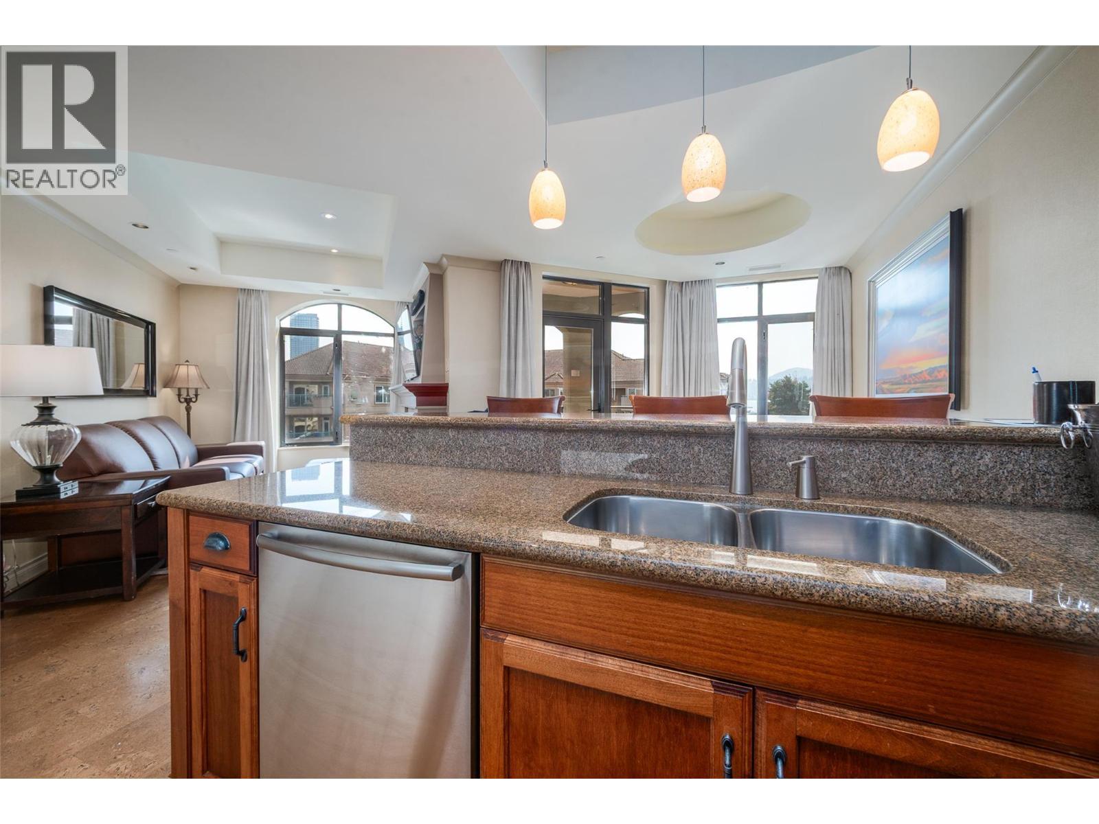 1288 Water Street Unit# 351 (C12), Kelowna, BC - Indoor Photo Showing Kitchen With Double Sink