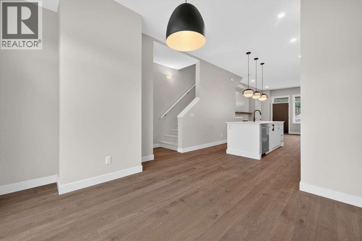 1550 Union Road Unit# 20, Kelowna, BC - Indoor Photo Showing Kitchen