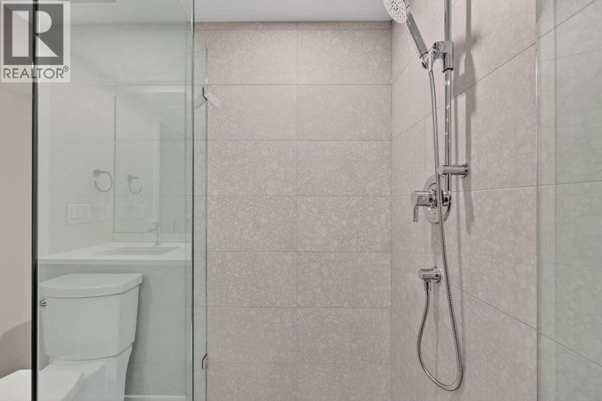 1550 Union Road Unit# 20, Kelowna, BC - Indoor Photo Showing Bathroom