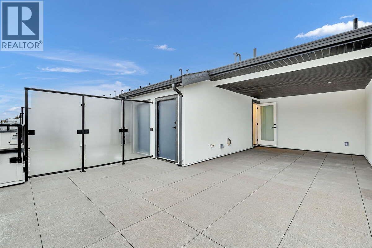 1550 Union Road Unit# 20, Kelowna, BC - Outdoor With Exterior