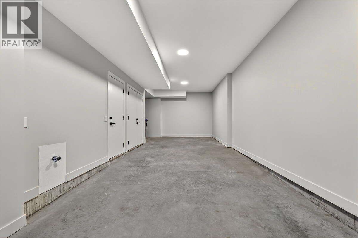 1550 Union Road Unit# 20, Kelowna, BC - Indoor Photo Showing Other Room