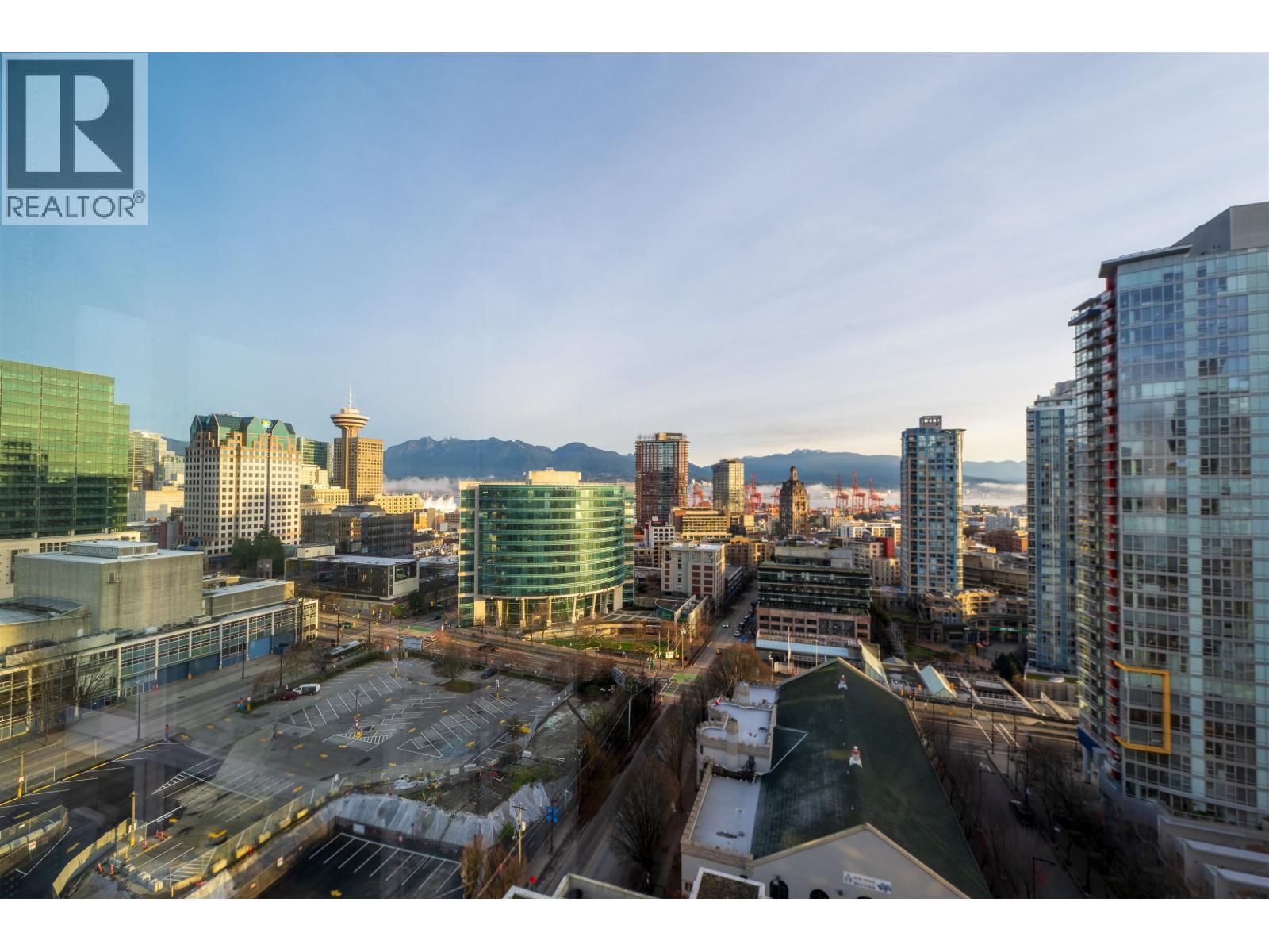 2301 161 W Georgia Street, Vancouver, BC - Outdoor With View