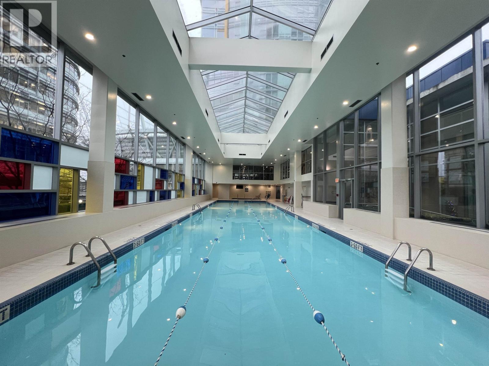 2301 161 W Georgia Street, Vancouver, BC - Indoor Photo Showing Other Room With In Ground Pool