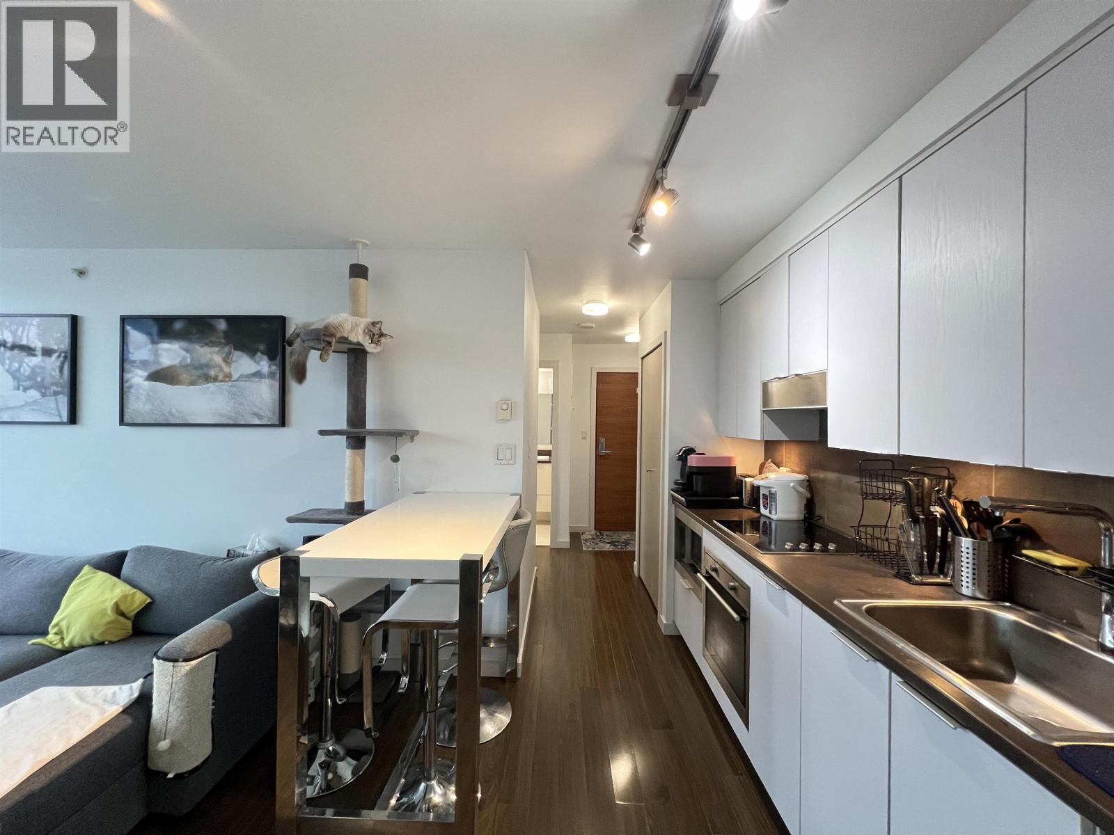 2301 161 W Georgia Street, Vancouver, BC - Indoor Photo Showing Kitchen