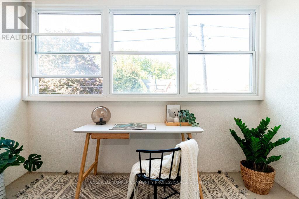 205 - 23 Main Street, Hamilton, ON - Indoor