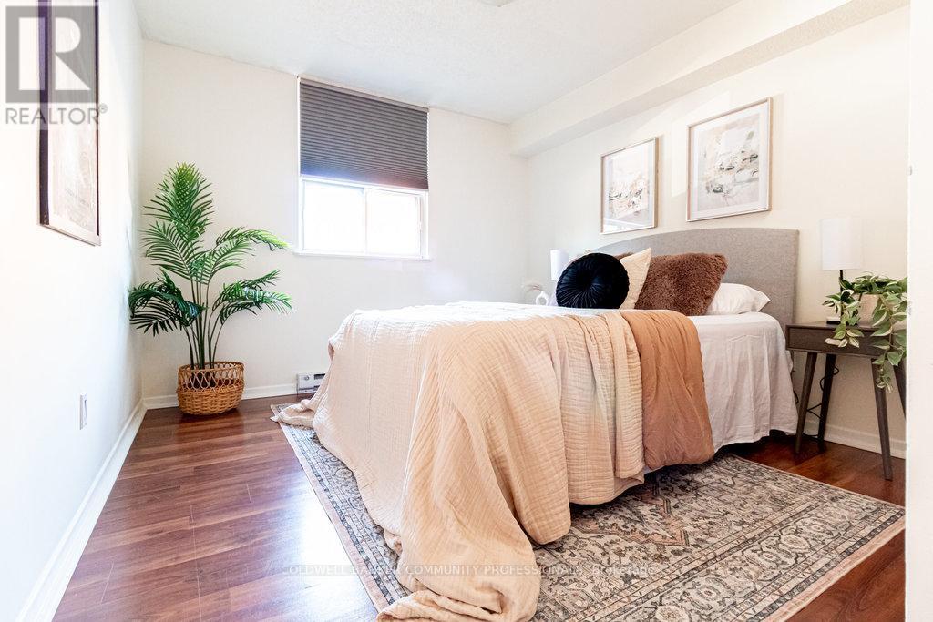 205 - 23 Main Street, Hamilton, ON - Indoor Photo Showing Bedroom