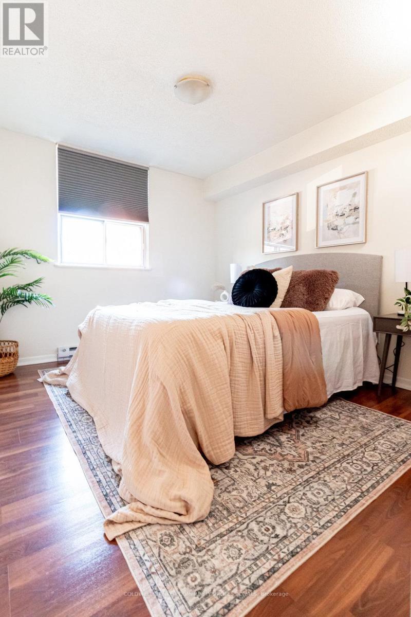 205 - 23 Main Street, Hamilton, ON - Indoor Photo Showing Bedroom