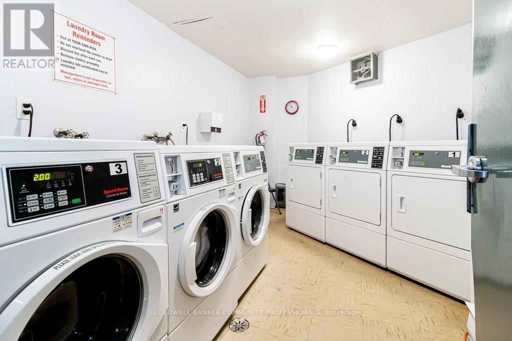 205 - 23 Main Street, Hamilton, ON - Indoor Photo Showing Laundry Room