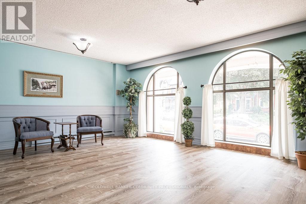 205 - 23 Main Street, Hamilton, ON - Indoor