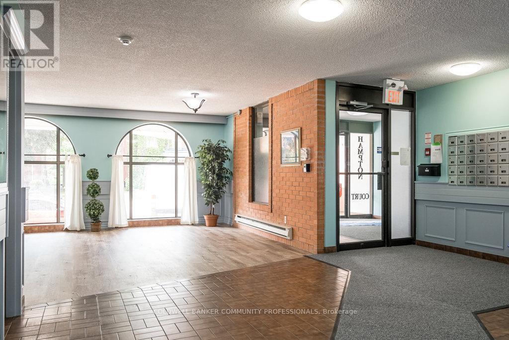 205 - 23 Main Street, Hamilton, ON - Indoor Photo Showing Other Room