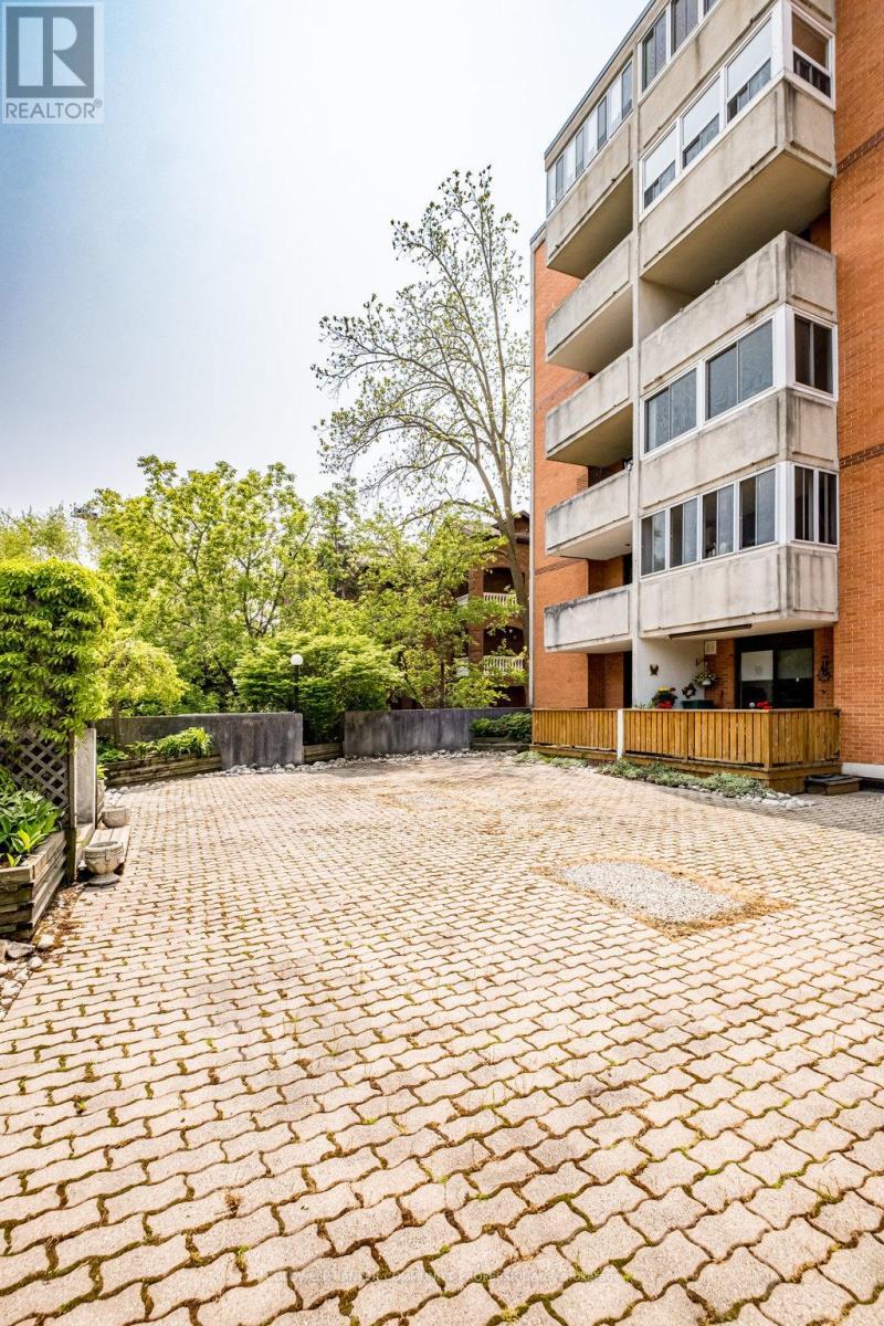 205 - 23 Main Street, Hamilton, ON - Outdoor