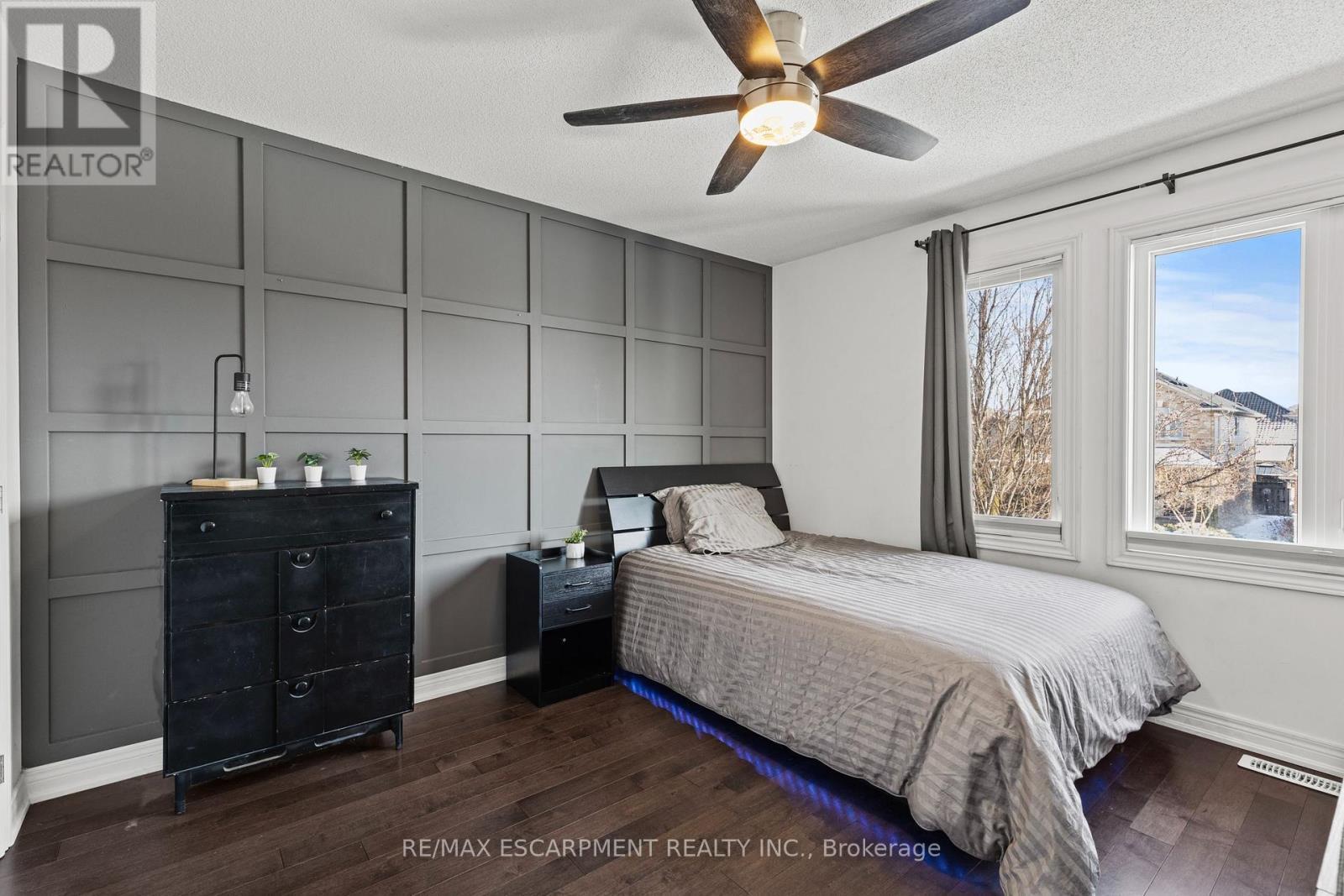11 Wilbur Drive, Hamilton, ON - Indoor Photo Showing Bedroom