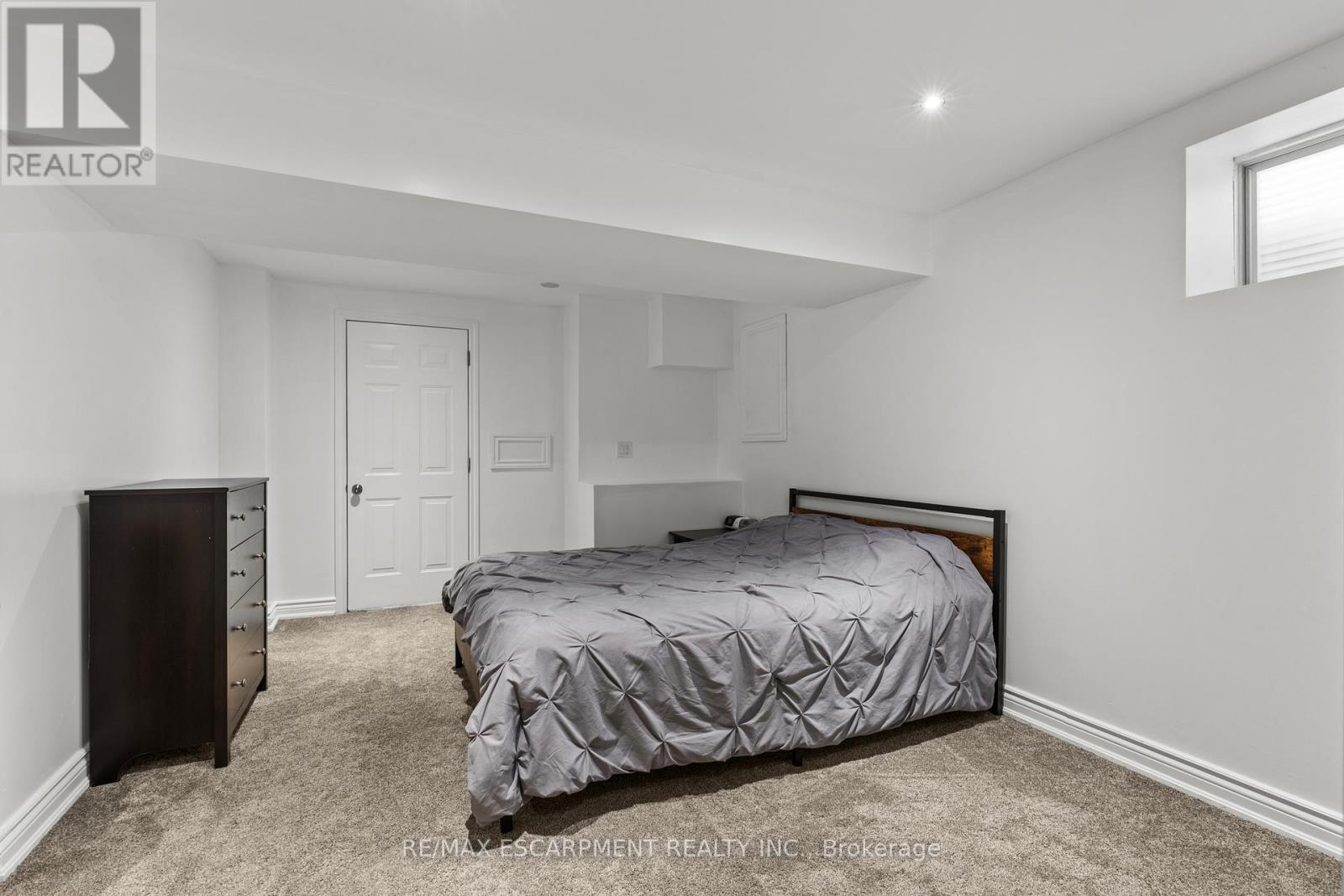 11 Wilbur Drive, Hamilton, ON - Indoor Photo Showing Bedroom