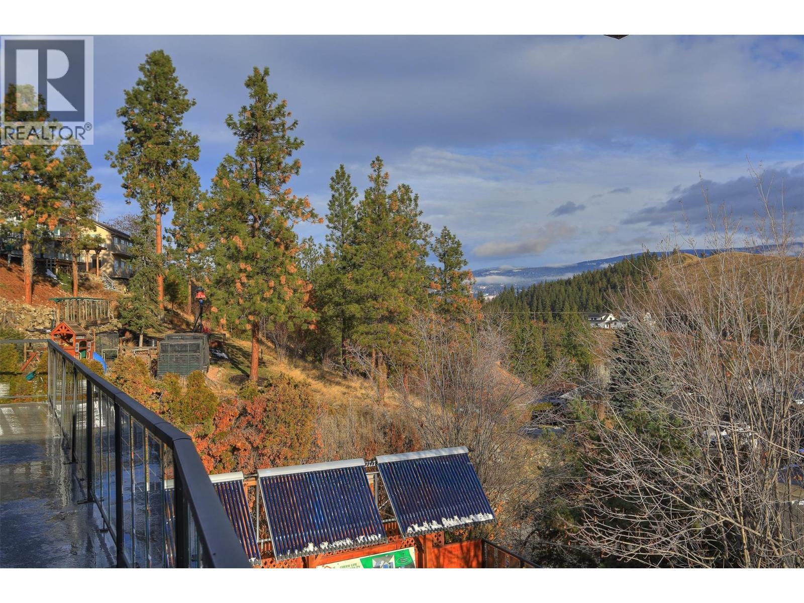 727 Cassiar Crescent, Kelowna, BC - Outdoor With View