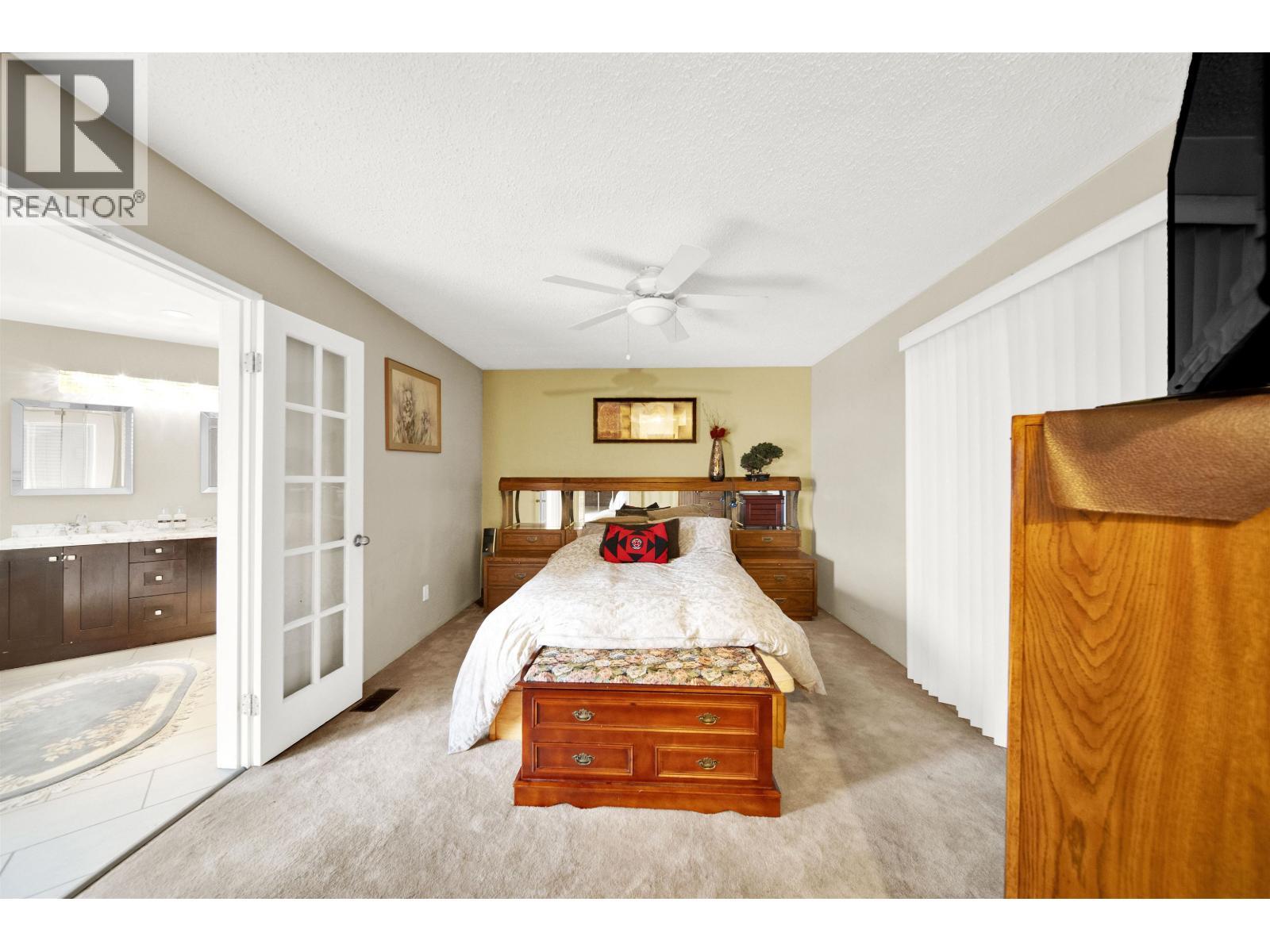 756 Shaw Avenue, Coquitlam, BC - Indoor Photo Showing Bedroom