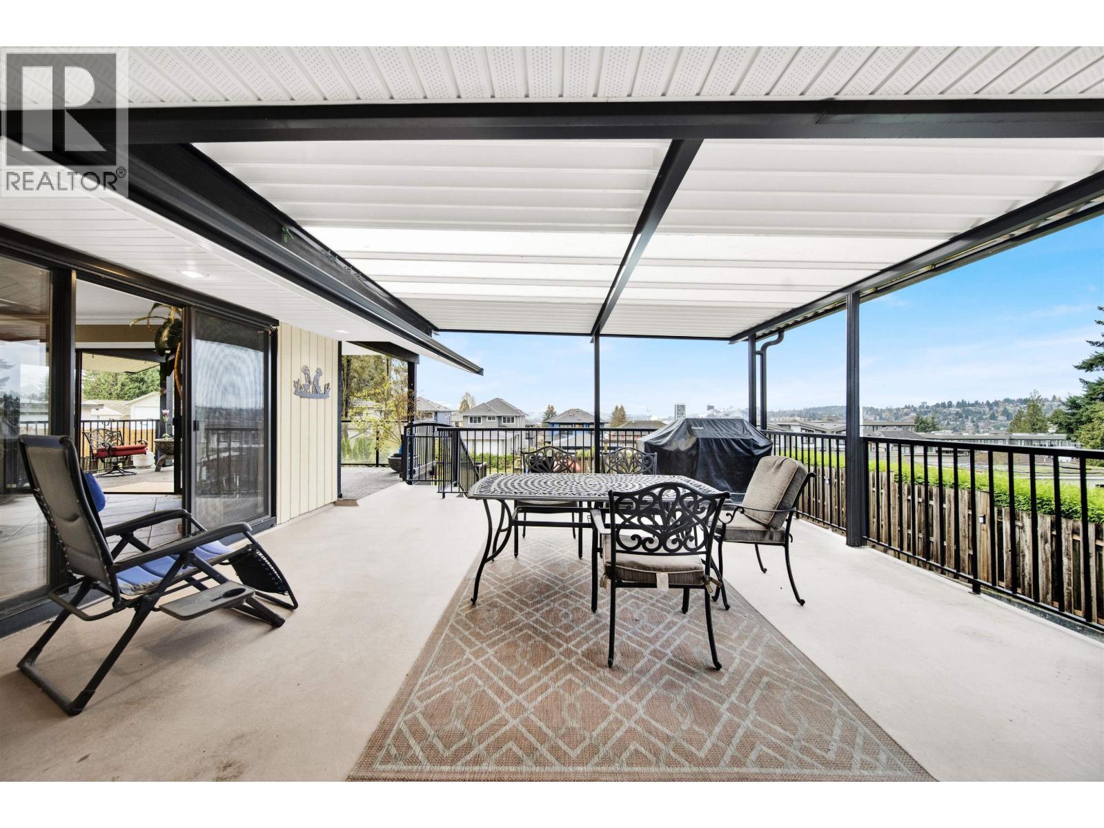 756 Shaw Avenue, Coquitlam, BC - Outdoor With Deck Patio Veranda With Exterior