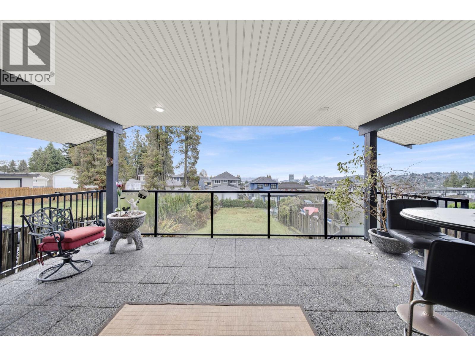 756 Shaw Avenue, Coquitlam, BC - Outdoor With Deck Patio Veranda With Exterior