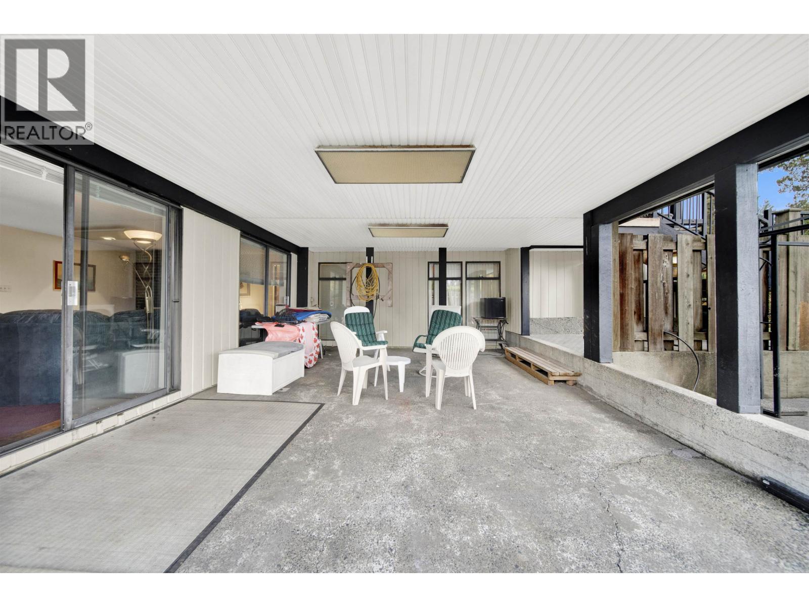 756 Shaw Avenue, Coquitlam, BC - Outdoor With Exterior