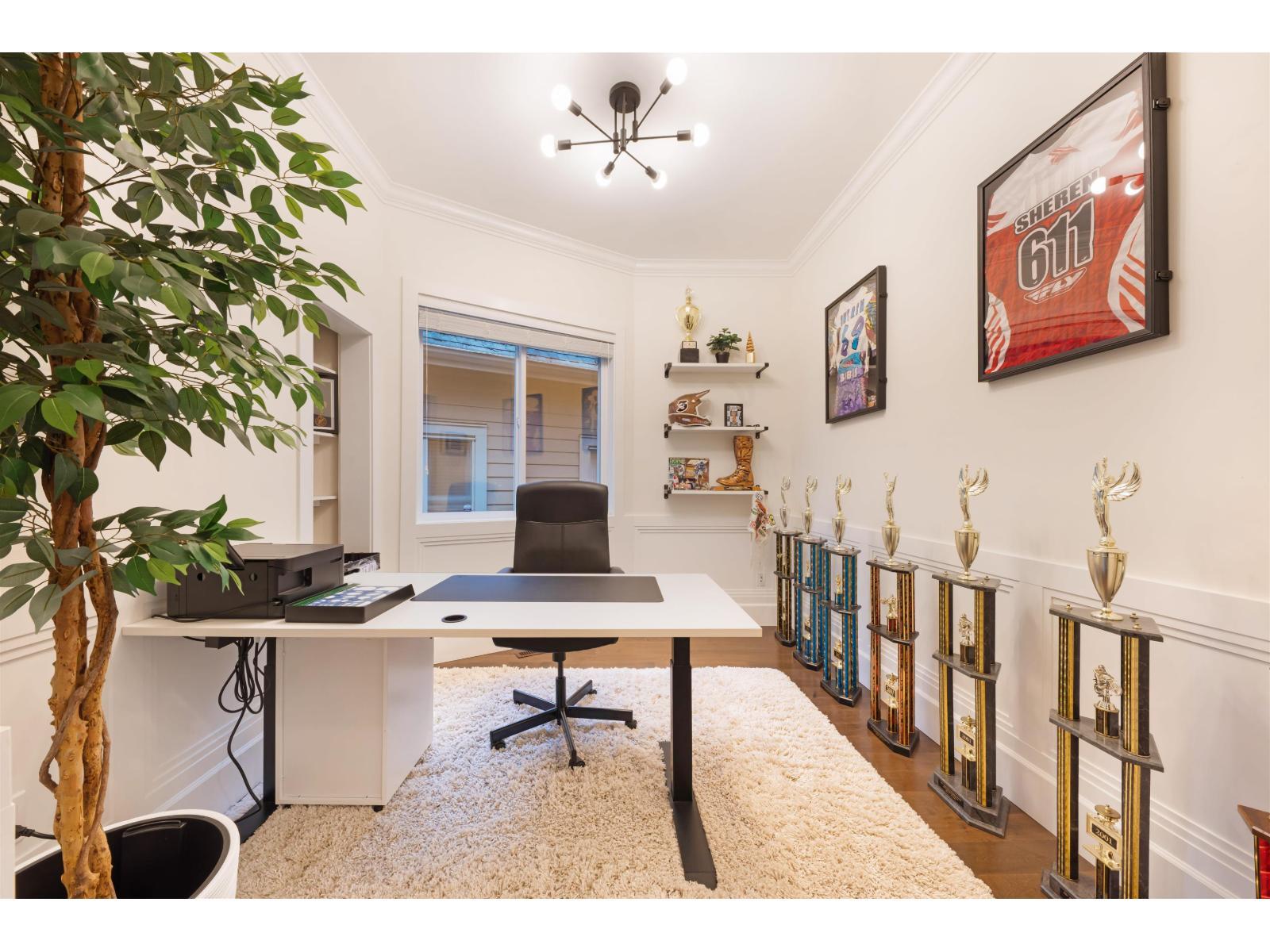 337 171A Street, Surrey, BC - Indoor Photo Showing Office