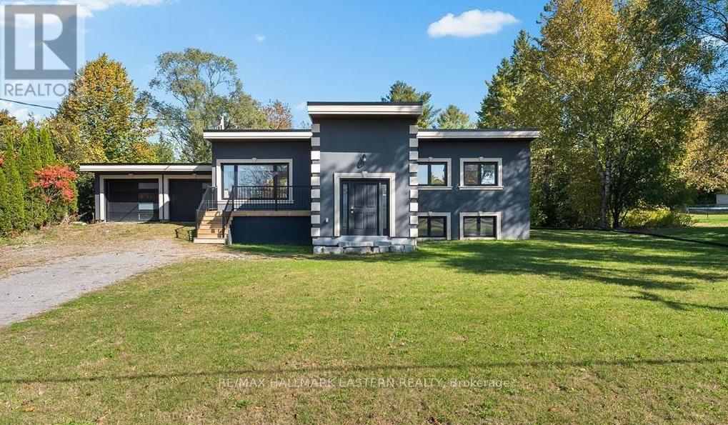 1037 East Communication Road, Selwyn, ON - Outdoor