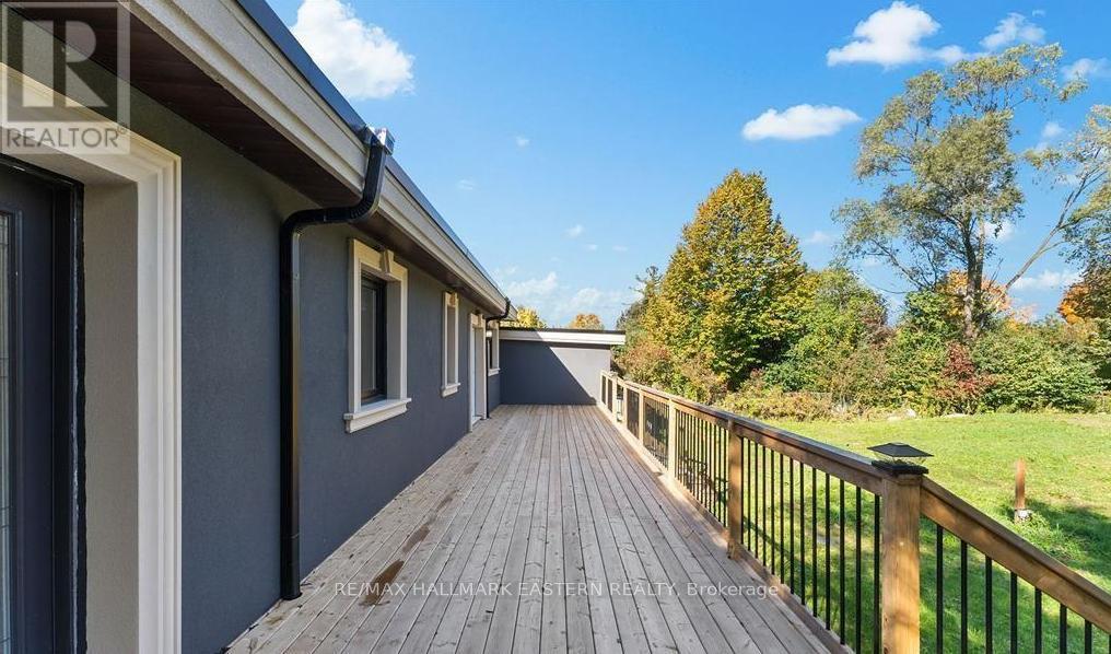 1037 East Communication Road, Selwyn, ON - Outdoor With Exterior