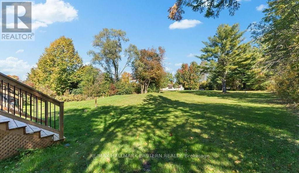 1037 East Communication Road, Selwyn, ON - Outdoor
