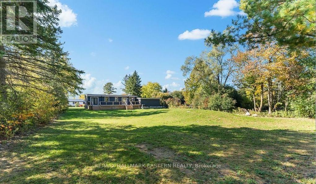 1037 East Communication Road, Selwyn, ON - Outdoor