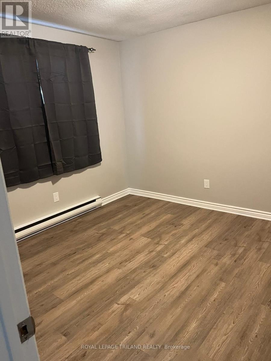 Bedroom 3 - Main - 1072 Jalna Boulevard, London South (South X), ON - Indoor Photo Showing Other Room