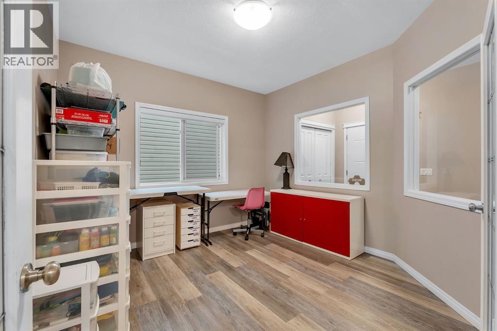 405 Kincora Drive Nw, Calgary, AB - Indoor Photo Showing Other Room