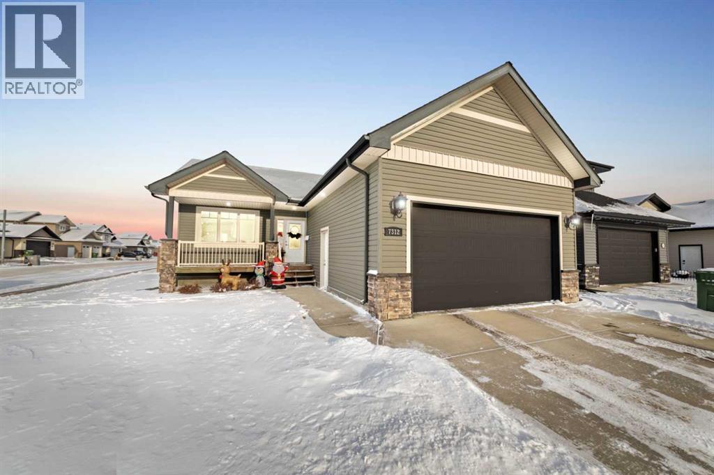 7312 35 Street, Lloydminster, AB - Outdoor