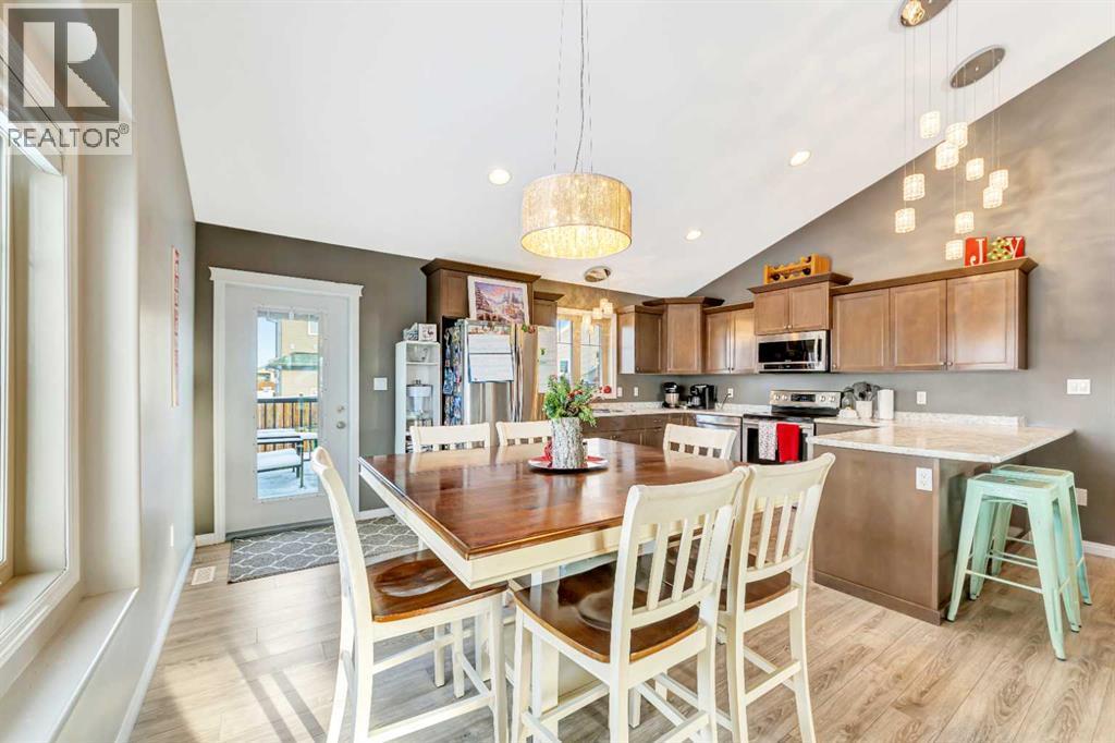 7312 35 Street, Lloydminster, AB - Indoor Photo Showing Dining Room