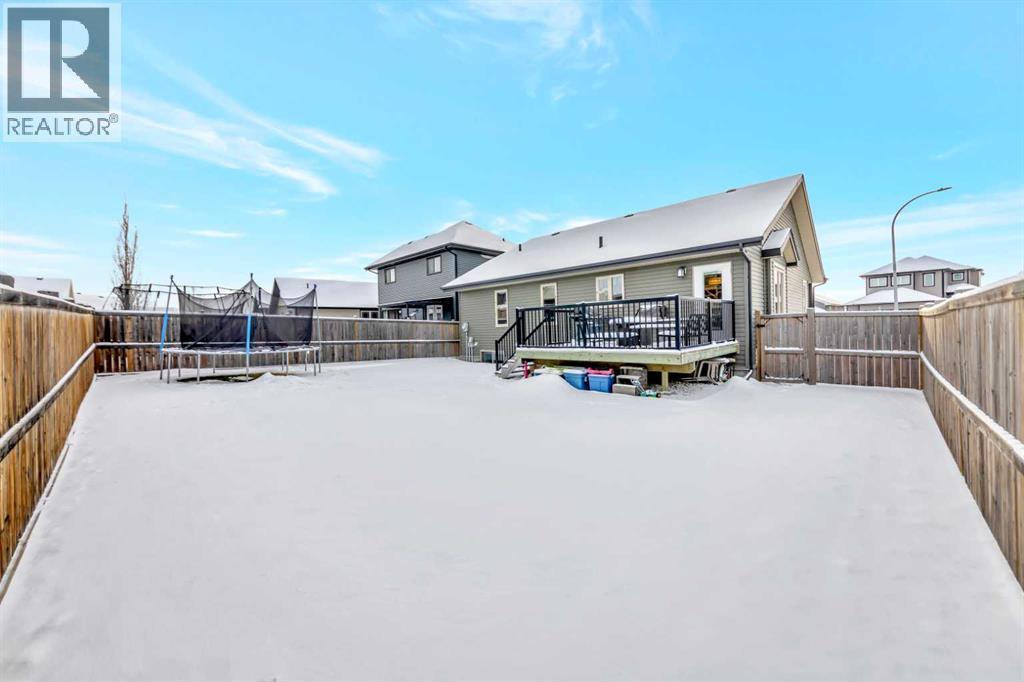 7312 35 Street, Lloydminster, AB - Outdoor