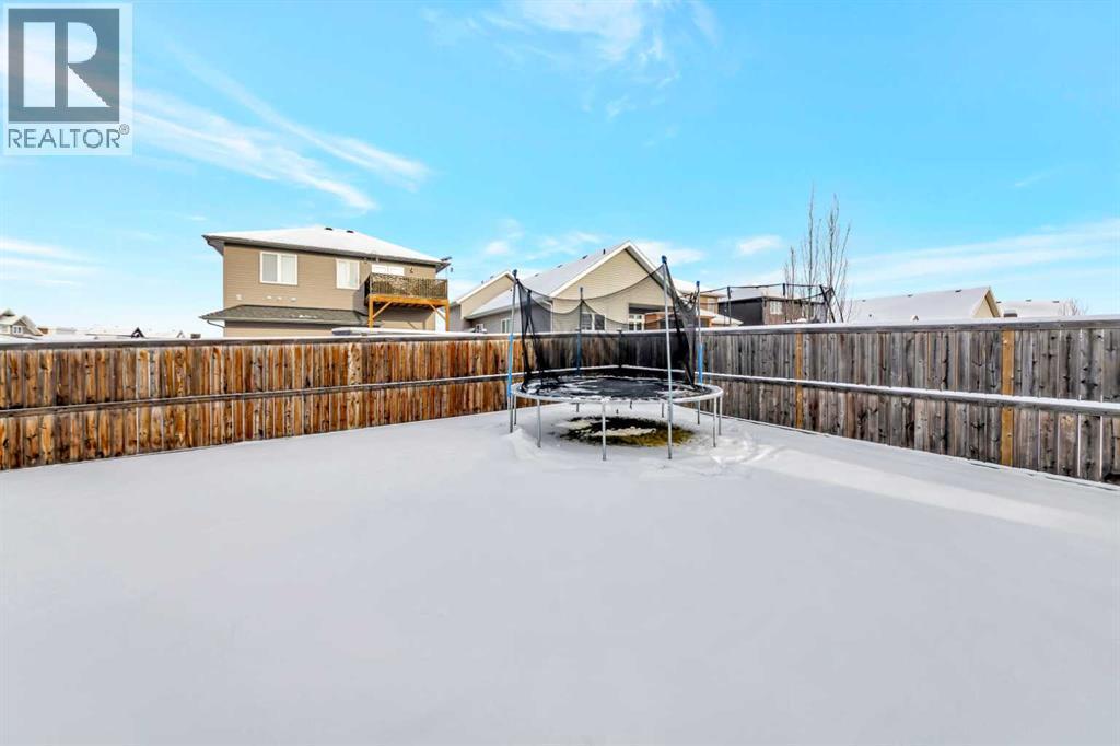 7312 35 Street, Lloydminster, AB - Outdoor