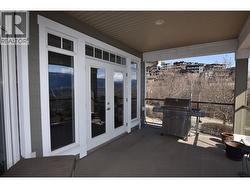 upper deck doors out from the dining area -