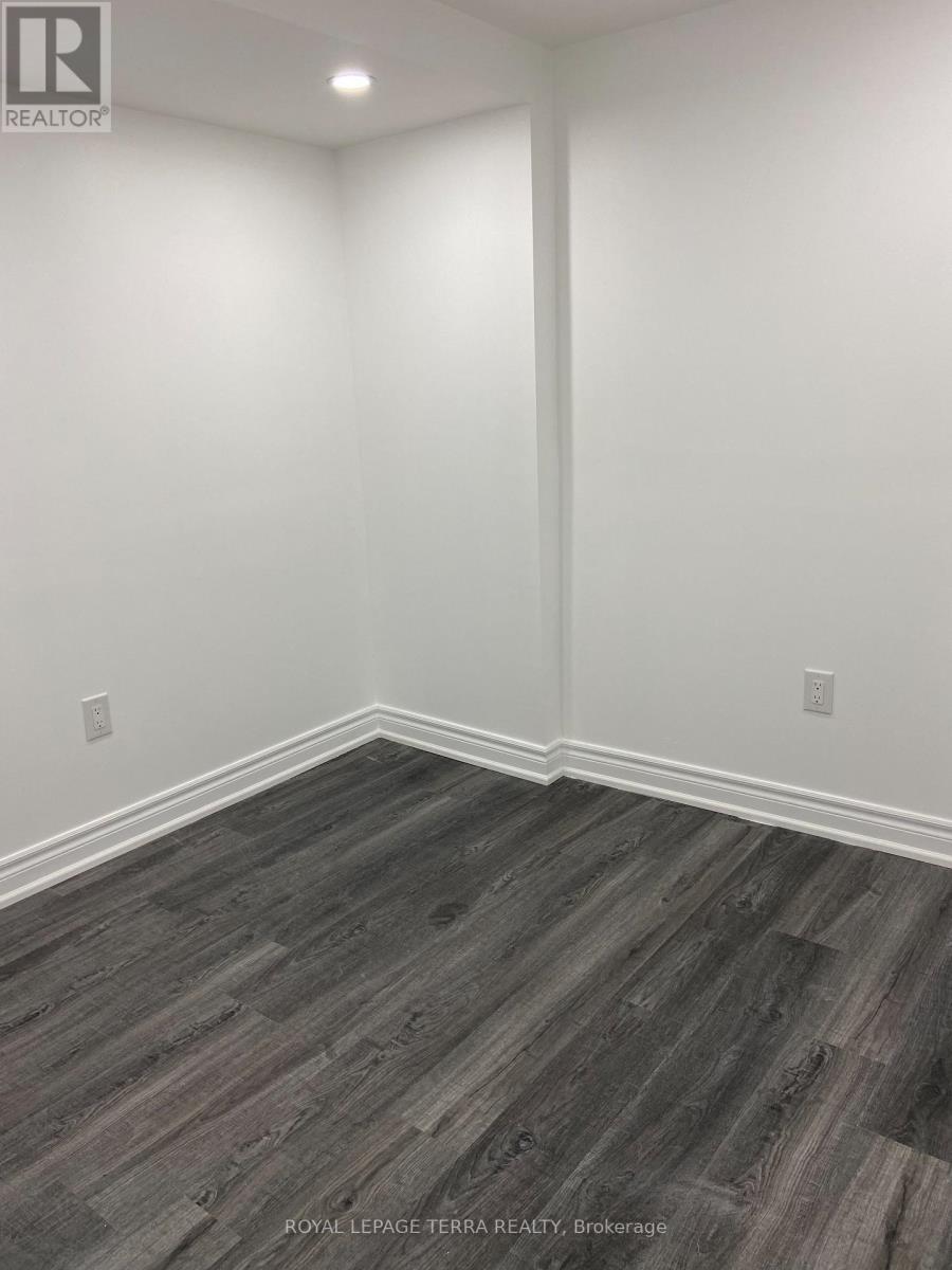 44 Howling Crescent, Ajax, ON - Indoor Photo Showing Other Room