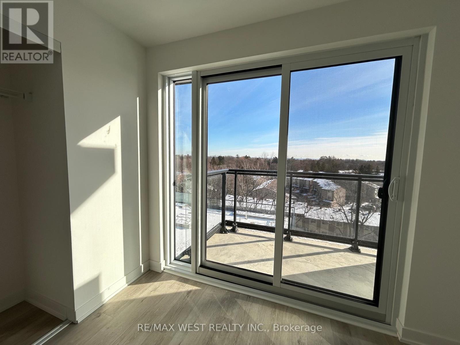 708 - 4569 Kingston Road, Toronto, ON - Indoor Photo Showing Other Room