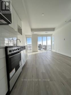 708 - 4569 Kingston Road, Toronto, ON - Indoor Photo Showing Kitchen