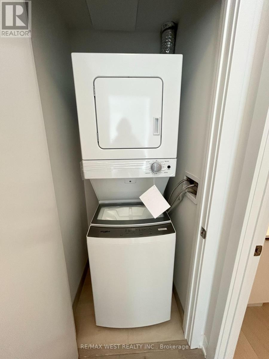 708 - 4569 Kingston Road, Toronto, ON - Indoor Photo Showing Laundry Room