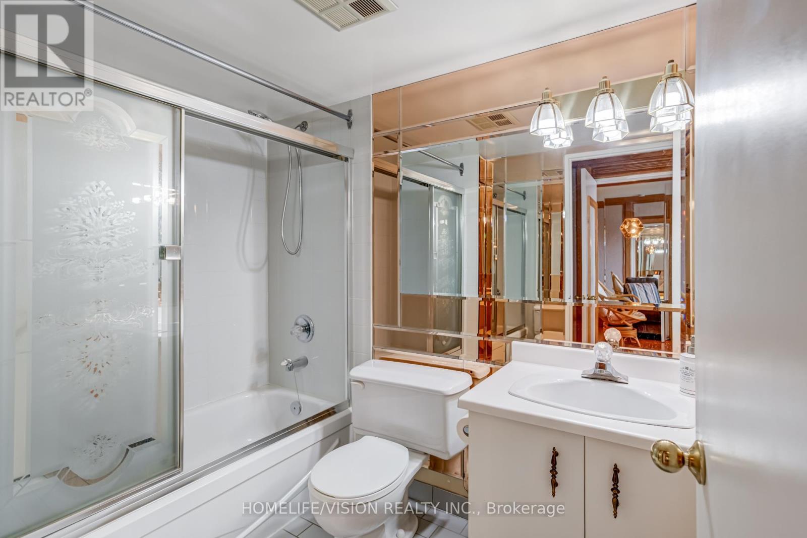 807 - 326 Major Mackenzie Drive E, Richmond Hill, ON - Indoor Photo Showing Bathroom