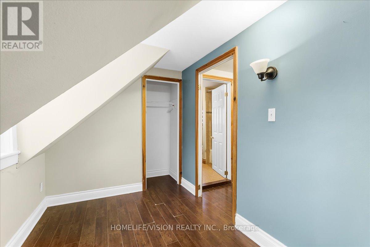 314 Russell Street, Midland, ON - Indoor Photo Showing Other Room