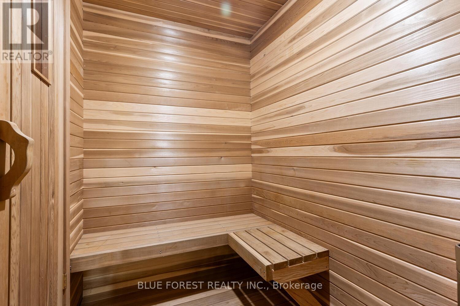 2955 Catherine Street, Thames Centre (Dorchester), ON - Indoor Photo Showing Other Room