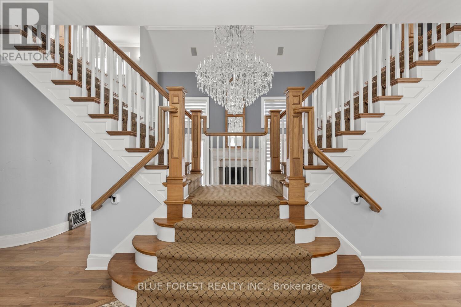 2955 Catherine Street, Thames Centre (Dorchester), ON - Indoor Photo Showing Other Room