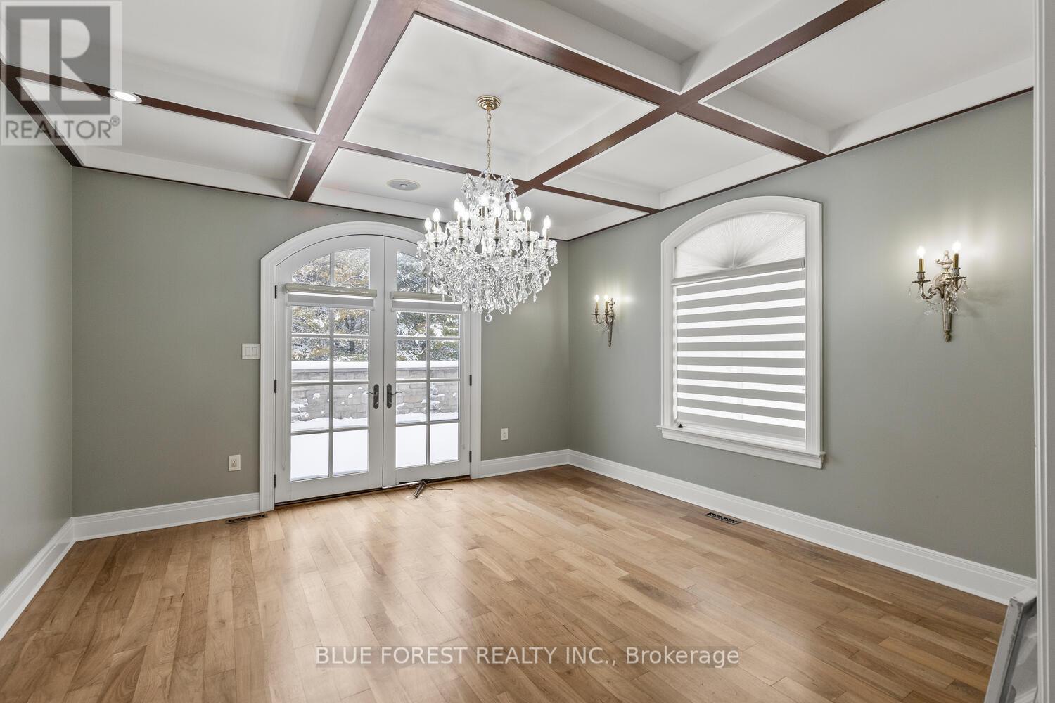 2955 Catherine Street, Thames Centre (Dorchester), ON - Indoor Photo Showing Other Room