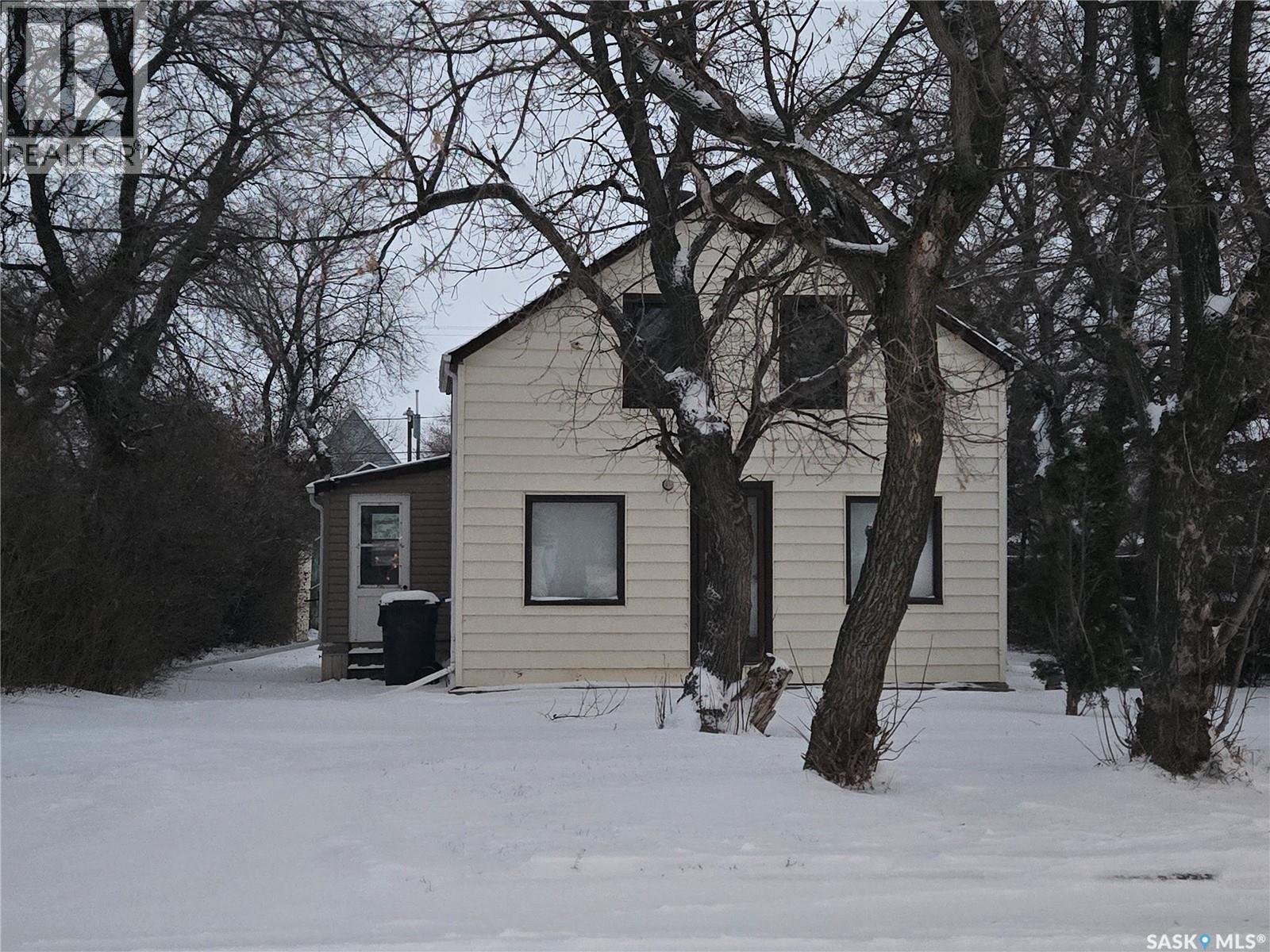 409 Sullivan Street, Stoughton, SK - Indoor