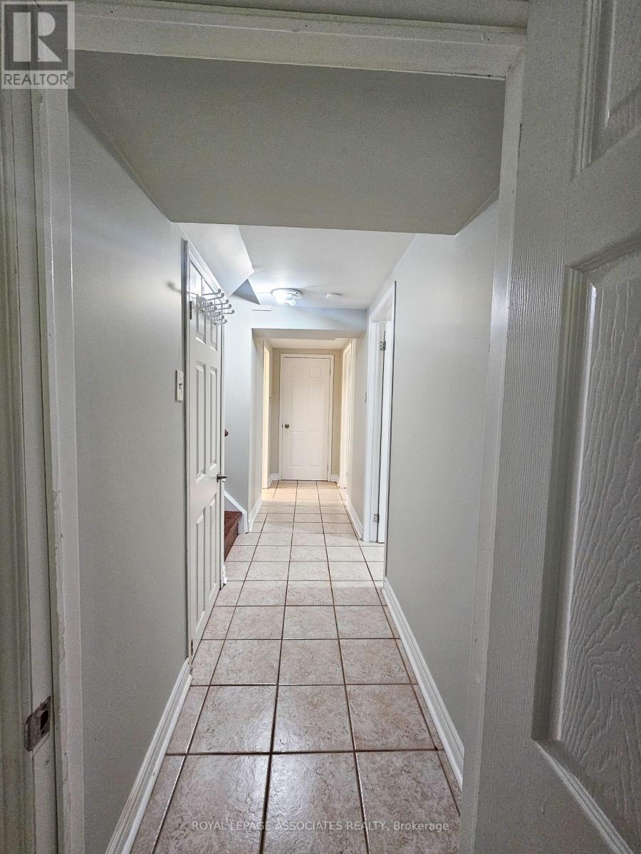 Bsmt - 175 Ecclestone Drive, Brampton, ON - Indoor Photo Showing Other Room