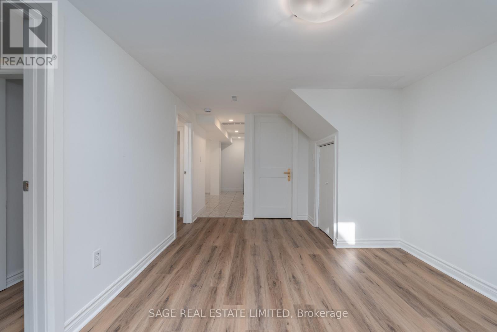 Lower - 131 Meadowvale Drive, Toronto, ON - Indoor Photo Showing Other Room